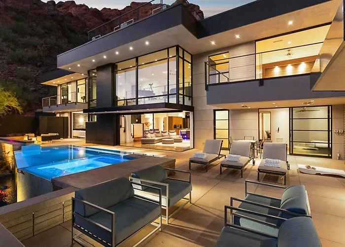 Camelback Mountain Retreat With Pool, Spa, Views Holiday home *