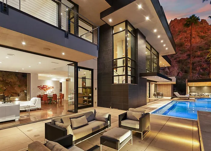 Holiday home Camelback Mountain Retreat With Pool, Spa, Views *