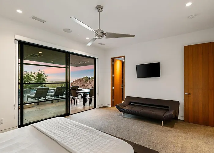 Holiday home Camelback Mountain Retreat With Pool, Spa, Views *